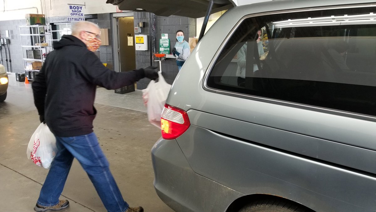 Cars lined up around the block on State Ave in KCK at Premier Pre-Owned this morning as <a href="/ConvoyofHope/">Convoy of Hope</a> provides food &amp; supplies for 250 families in need