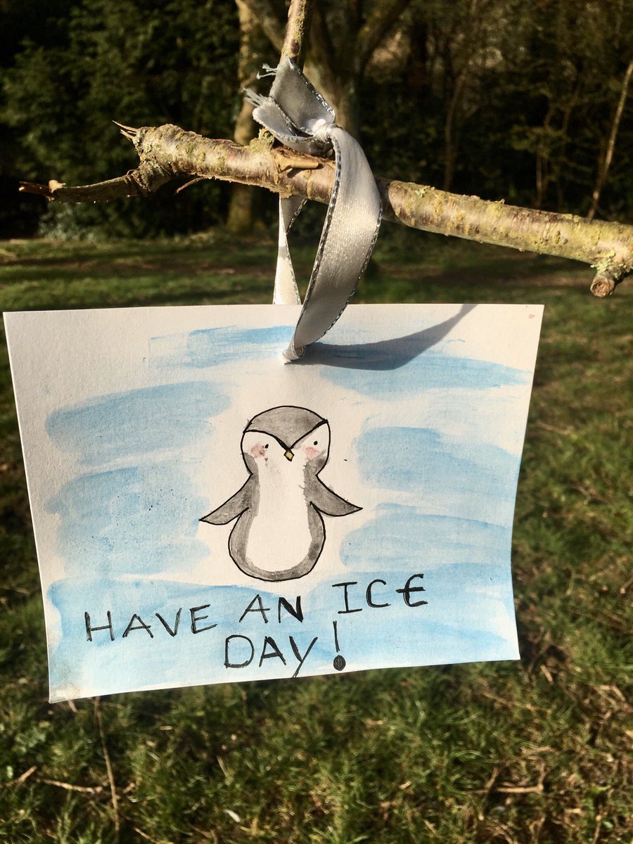 xszamankax's tweet photo. Positivity tree at the Slades Farm🌞😍🌲 @SladesPark #positivity #COVID19 #Bournemouth #positivitytree https://t.co/zJeCWQmO5r
