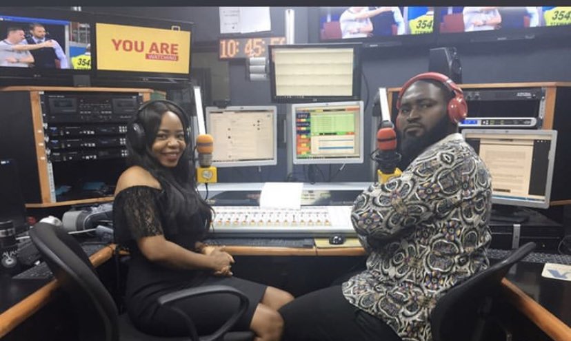 Oracle my talk dark & handsome glass of sweetness! Sauntered into my life & sparked something, we made magic on air. His beards eh Na like juju priest but he has an amazing heart & smart learner. I had a beautiful time with him on/off air & I luv his wife  @sparklingoracle