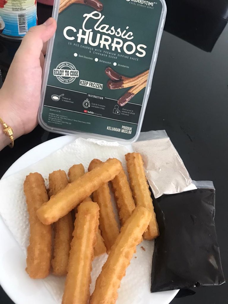 frdnrhmt_'s tweet photo. Assalamualaikum semua saya ada buat delivery frozen food. Sebagai satu satunya lelaki didalam keluarga, saya ingin mencari rezeki halal waktu pkp ni. 

Tanak beli takpa, harap dapat bantu rt. Untuk rezeki adik beradik dan ibu saya. https://t.co/gObpEXFIpa