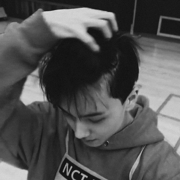 𝔄𝔳𝔞 , ผม ˓ เอวา ˒ เมจจีซอง 🎞 ‘  02 𓈒 ผมจะมาแลกฟอล 𝔫 ตามทัก กับทุกๆคนเลย มาเมคเฟรนกันเถอะครับ  🎬⛓

 / ยพท. rt ตามทักครับ 🗞