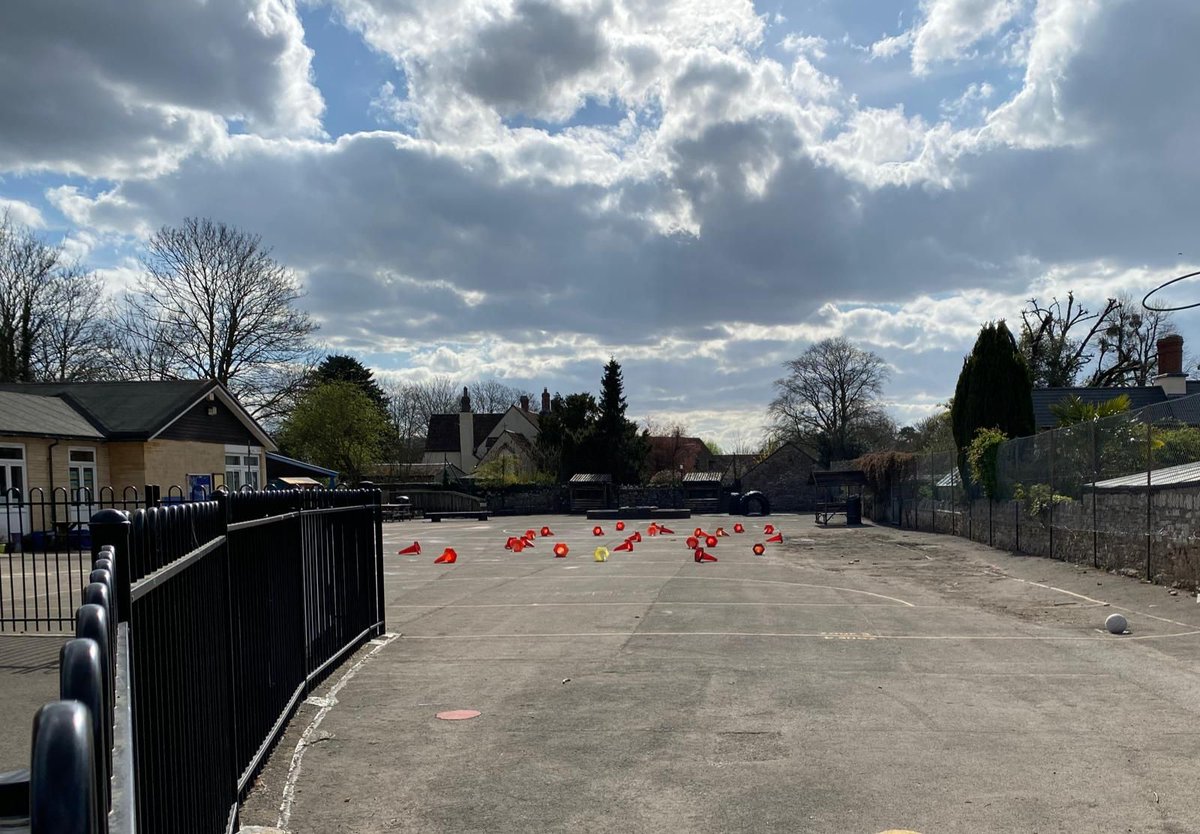 BristolMC's tweet photo. The underground Autosolo scene is getting big in Thornbury. #motorsport #cones #playground #mightnotbetrue https://t.co/B8TEQ0aD5y