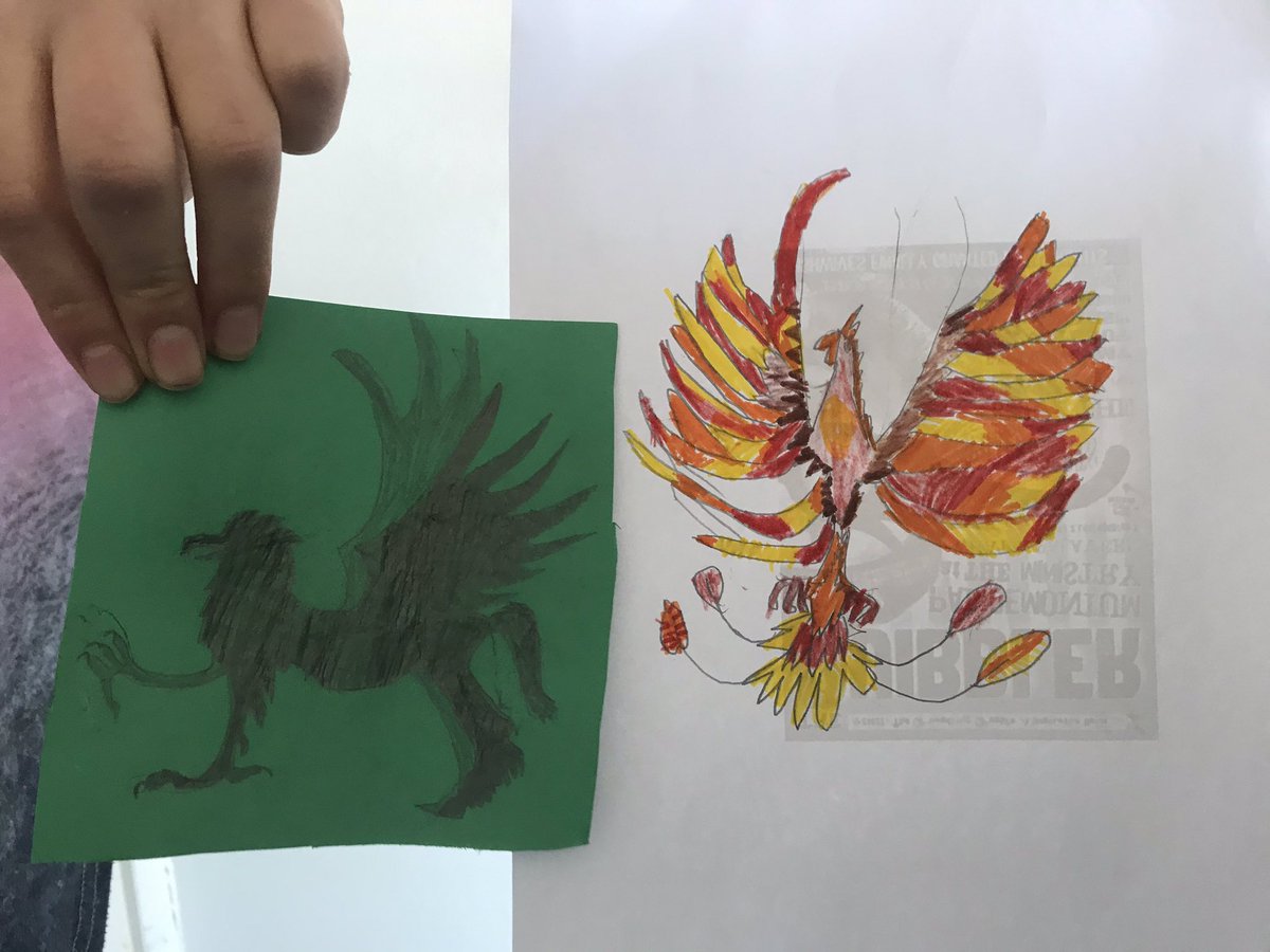 anavwilks's tweet photo. @noelfielding11 for #noelsartclub it’s a Hypogriff by Nina (9) and a Phoenix by Lara (7) https://t.co/uzC5EjyEYg