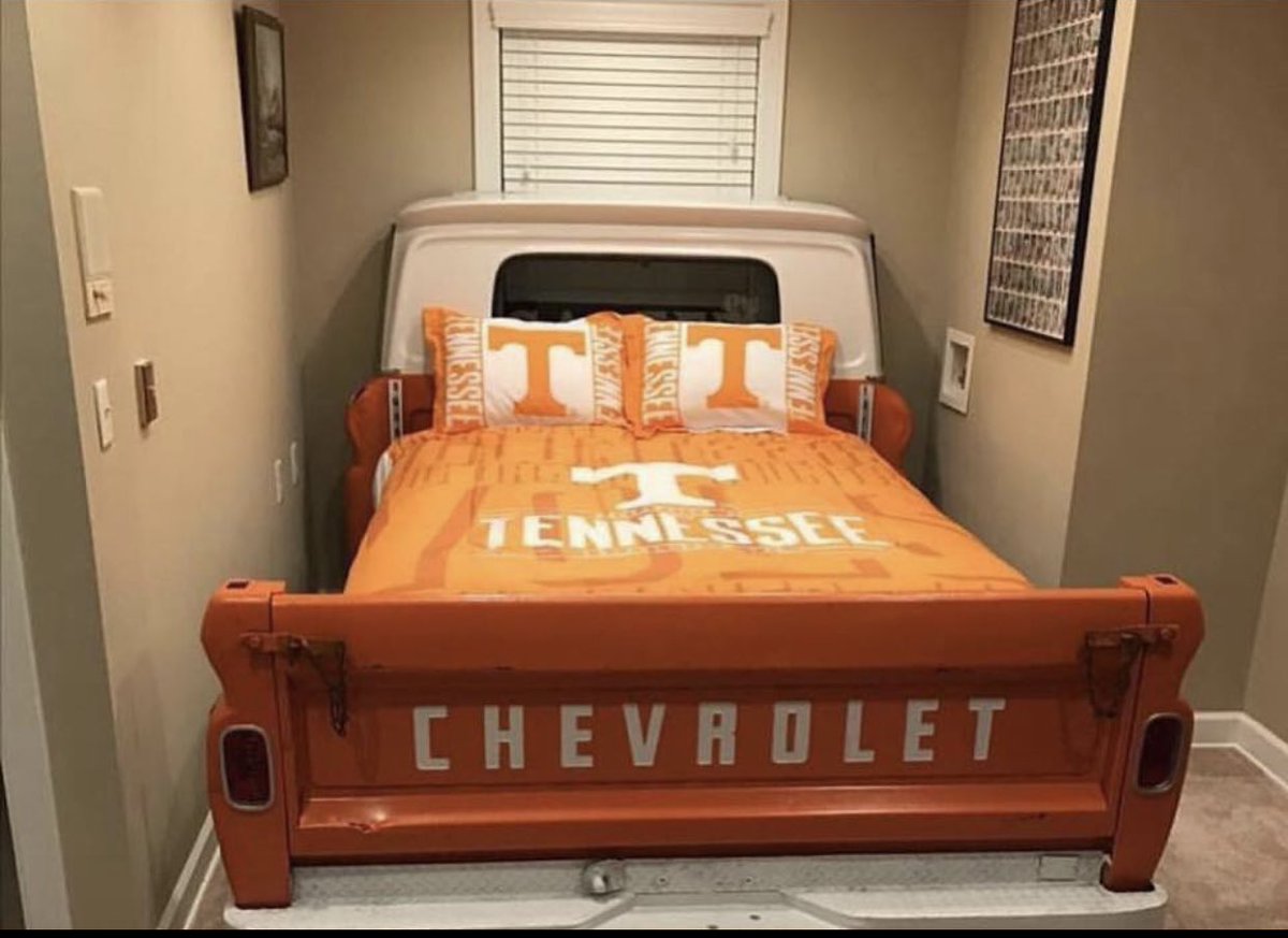 A different kind of horse power! We are a full-service car show agency built for the now. Your one-stop shop for all American, Classic, Custom, Hot Rod, Bike Community &amp; everything in between.
☝️ Check out our website by clicking the link in our BIO above for more