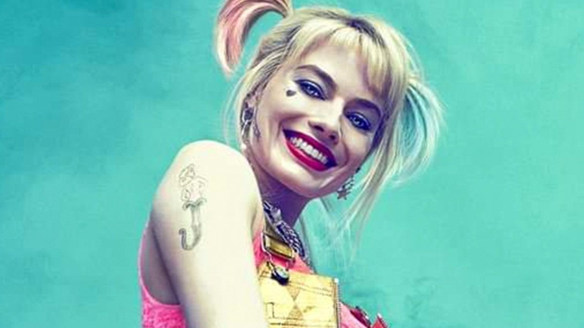 LUSTFULINSANlTY's tweet image. your camera roll if Harley Quinn was your girlfriend.