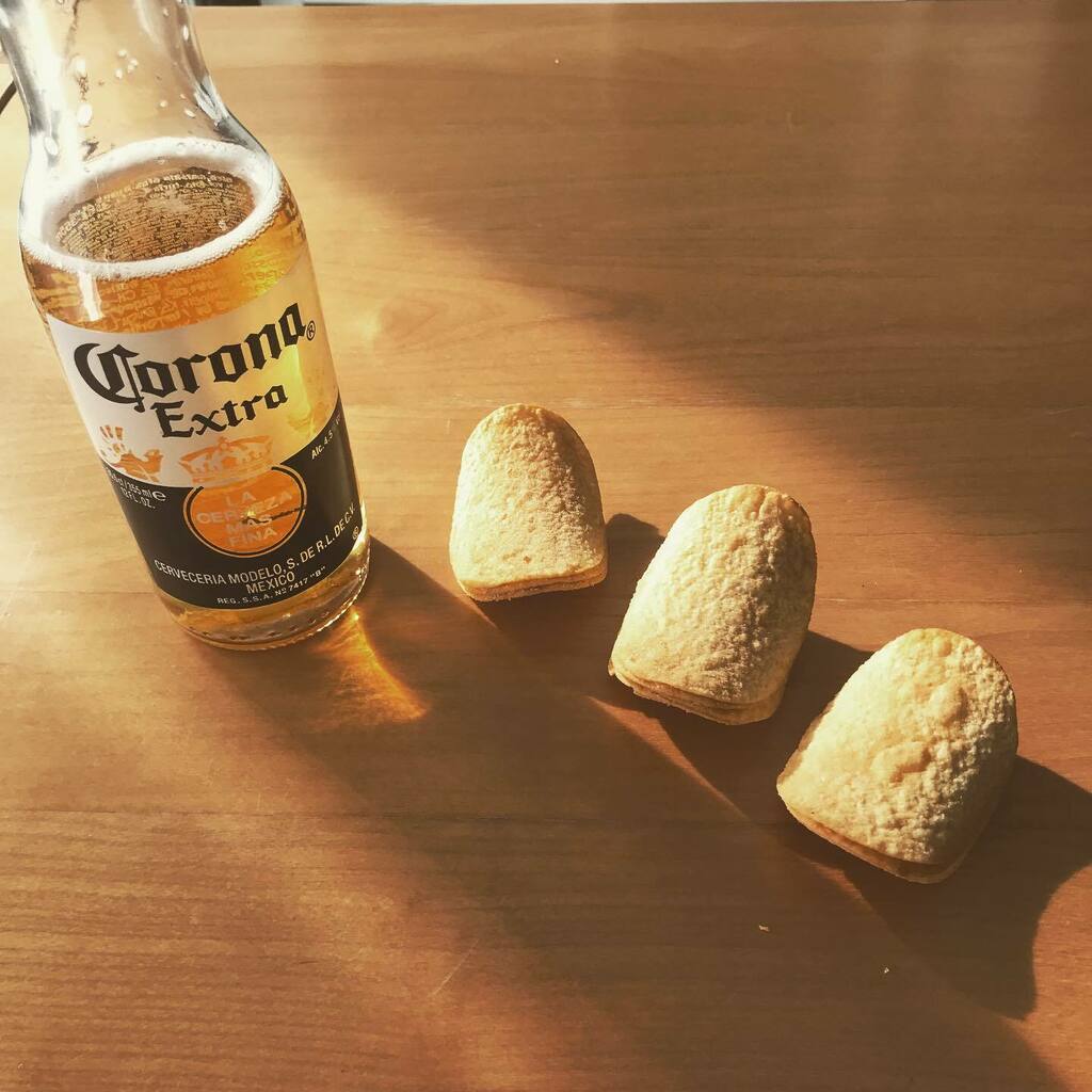pamaire's tweet photo. New Instagram pic : Comme toujours, 3 de chaque, pas plus. Bon confinement. #PAMphoto https://t.co/ZcXJx3HOVk