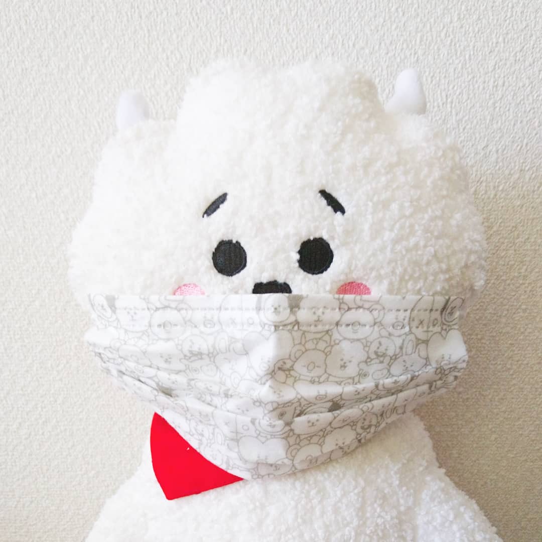 bell__jin's tweet photo. Hello,I'm RJ! 🐹🐑
Let's fight against coronavirus together!!
Always supports you😍😍
#bts #방탄소년단 #防弾少年団 #防彈少年團 #kimseokjin #김석진 #RJ #알제이 #army #아미 #kpopstuff #withRJ #stayhome #stayathome #stayhomestaysafe
https://t.co/GUfUtac2lP https://t.co/DPQauSQ9le