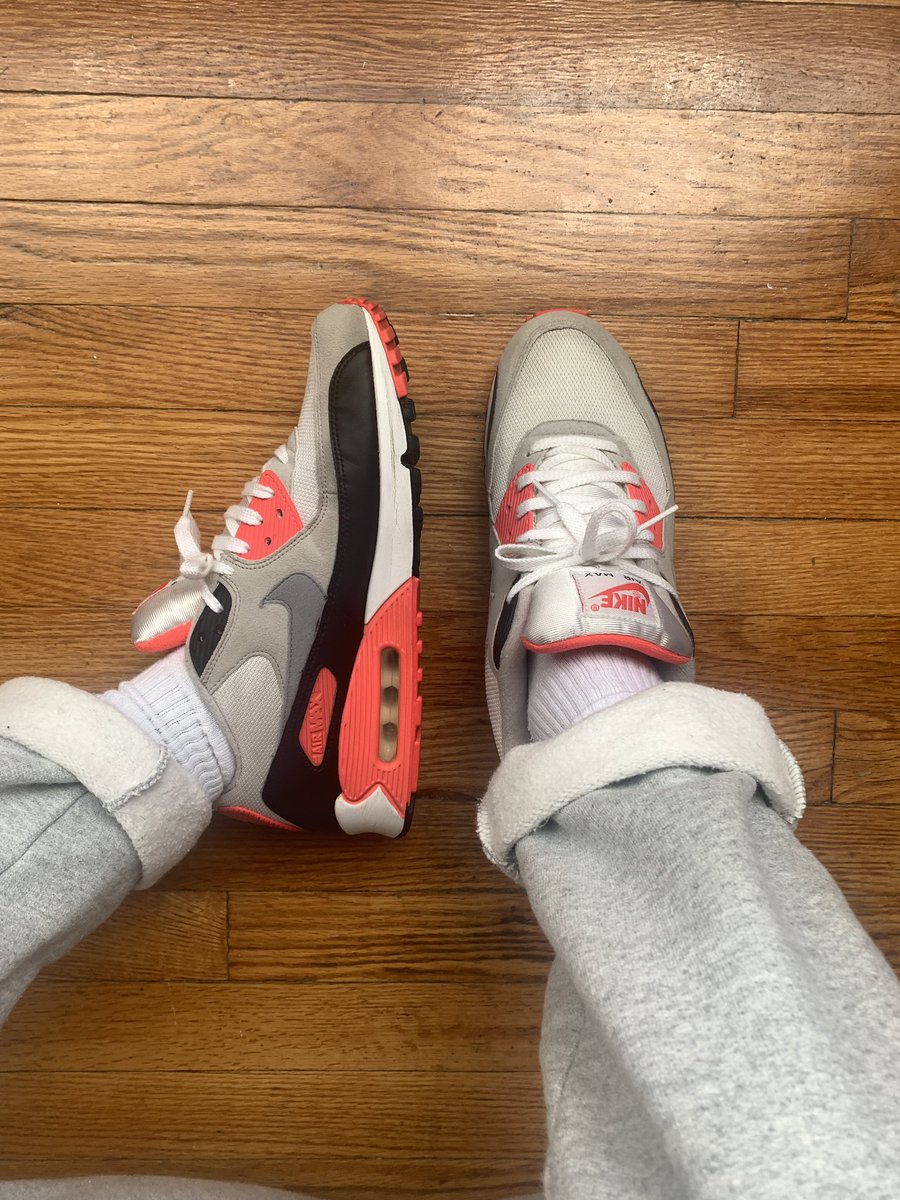 2010 infrared 90’s(this thread went to hell because the rona hit the streets + don’t wear sneakers in the crib...but i have to go outside today, so ol’faithful beaters it is)