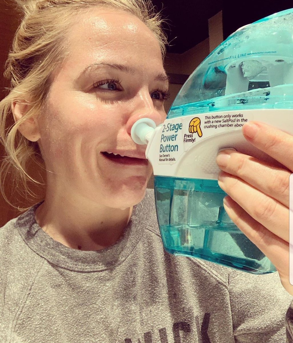 lisbugfanatic's tweet photo. Happy birthday to one of my most favorite human beans out there! Sending all of my love to this quack on her special day. Hope you have a wonderful day @lilschwartzie!! Love ya ❤🥰 https://t.co/5YaViLSYJf