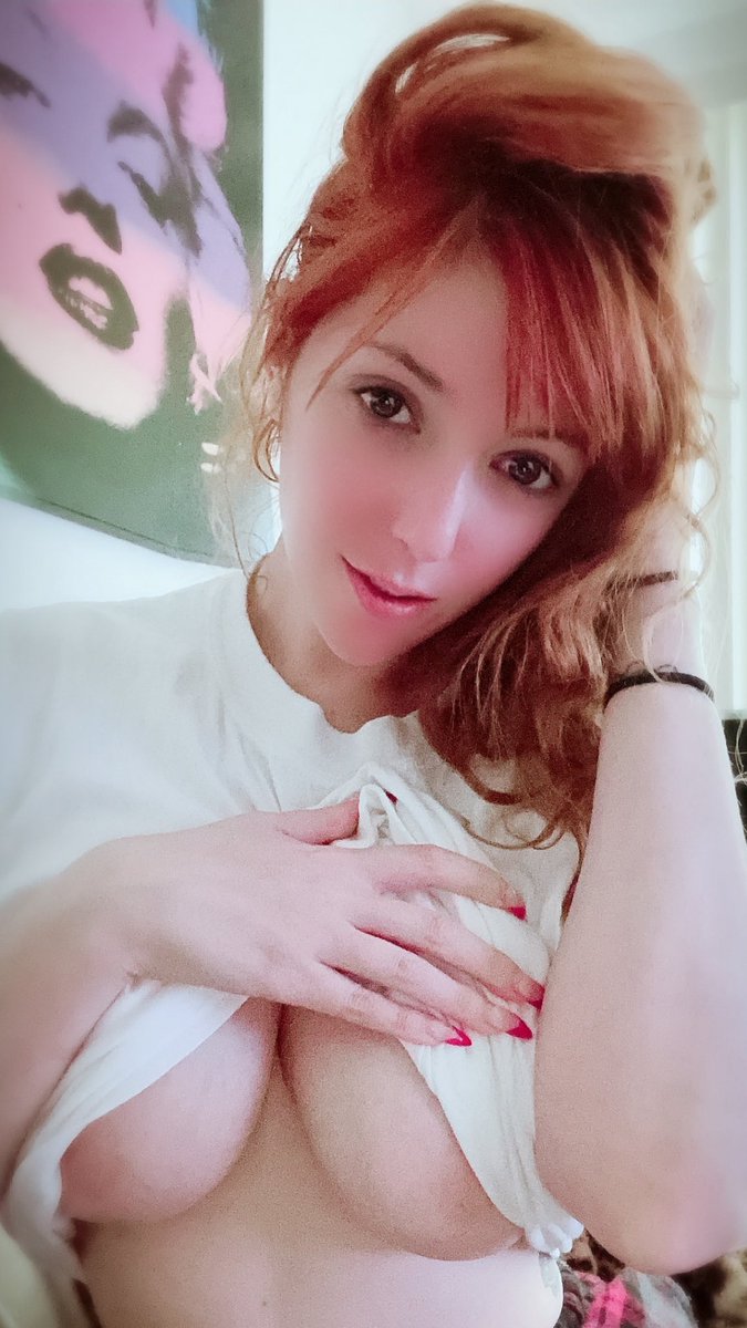 Lauren Phillips ™ tweet media