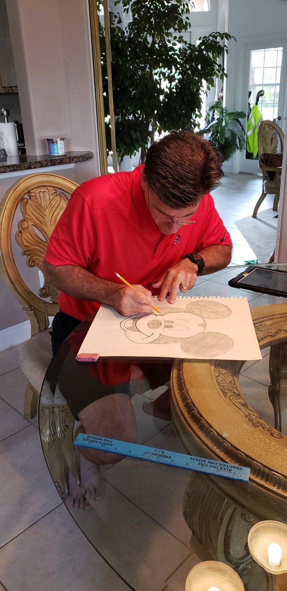 PRMSArt4Lyfe's tweet photo. Keeping Art alive at home! Brian participated in a Disney led Art project on the Disney app called Disney Parks Artist studio. First lesson Mickey Mouse! #disneyparksartiststudio https://t.co/r4toFKZDA2