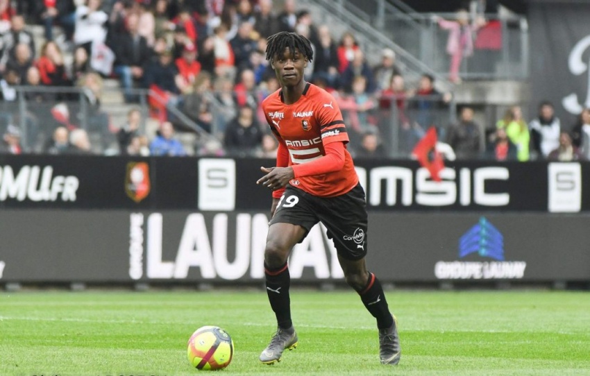  Eduardo Camavinga - Stade Rennes (17)Despite being only 17 y.o. Camavinga can already perform on the highest level. The biggest strenghts of his are tackles and decision making but he also was one of the best passers in the graphs. Generational talent!MV: €42.00m