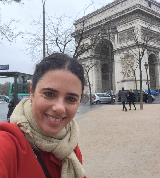 KhamjaNacera's tweet photo. Très belle Ayelet Shaked https://t.co/CG747mA0J4