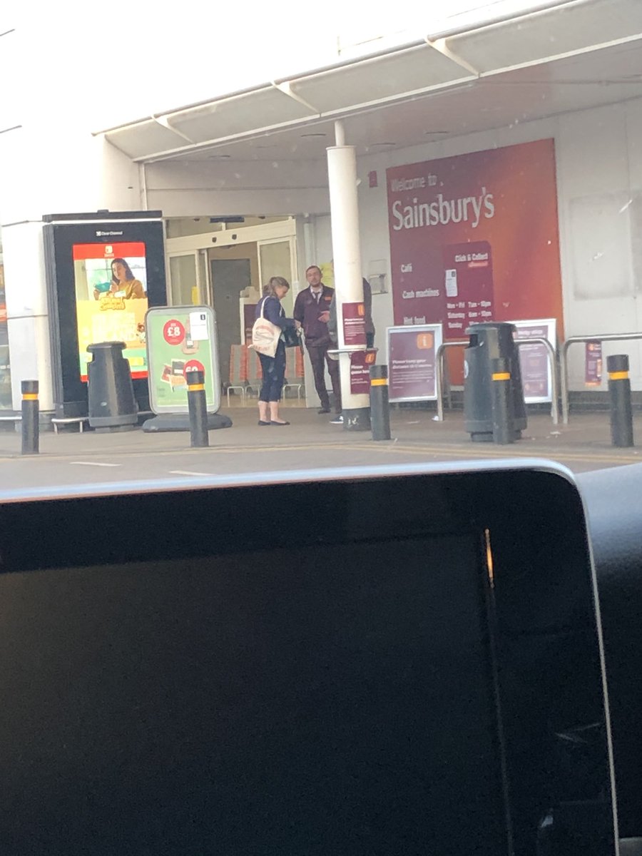 chadbeanie's tweet photo. @sainsburys sort your staff out!!! 3 staff stood in the door way congregating then an idiot outside having a chin wag to 2 old people right next to them!!!!!!! That is not 2 meteres! Come on! This is the Ings road store in Wakefield this evening. https://t.co/O6ZFBu3t6h