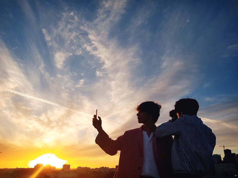 Jungkook's level of videography and photography is remarkable the way he has expressed the beauty of each members is pure art. Thank you jungkook for giving us these taehyung moments