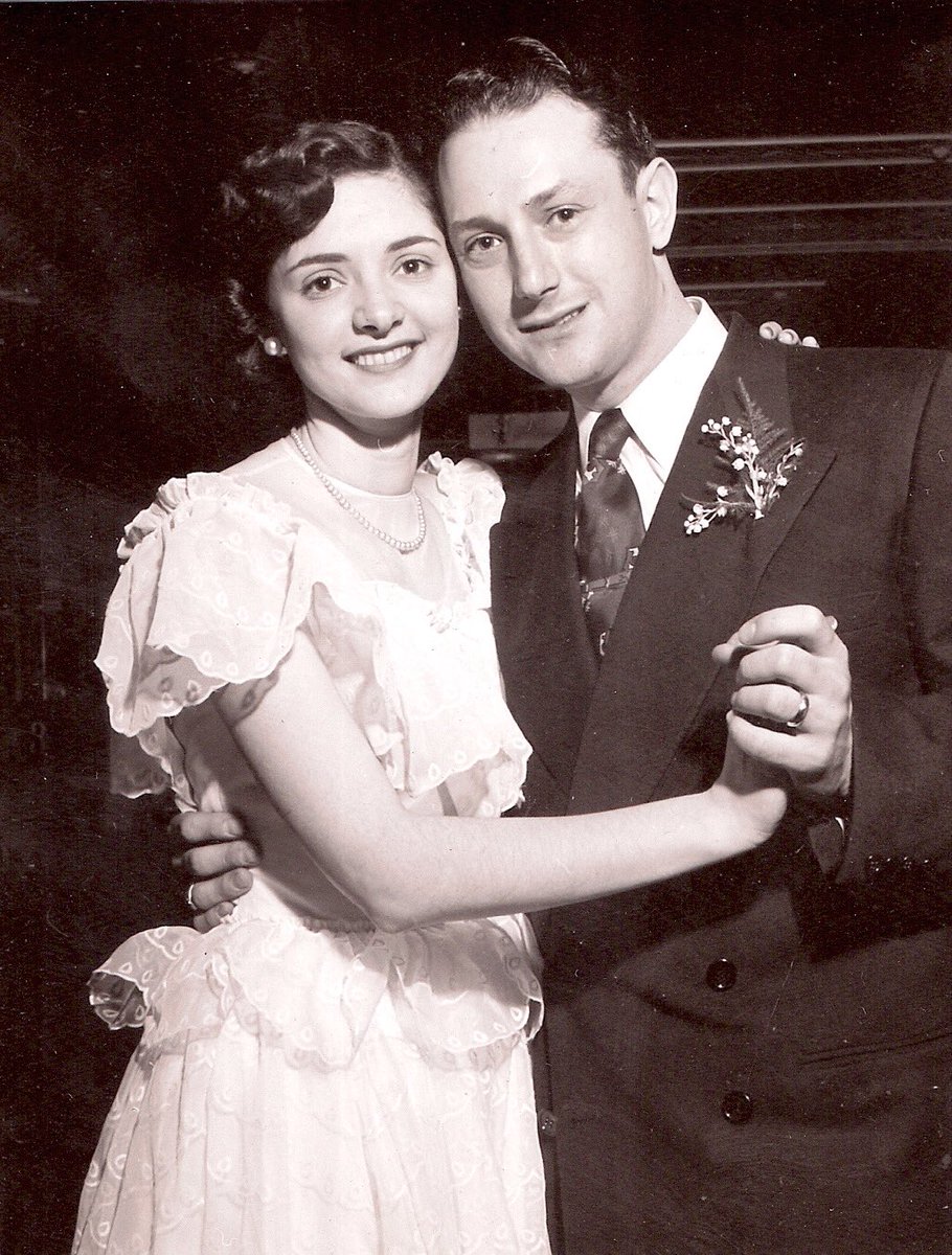 She married Eli Axelbank in 1950, when she was 21.