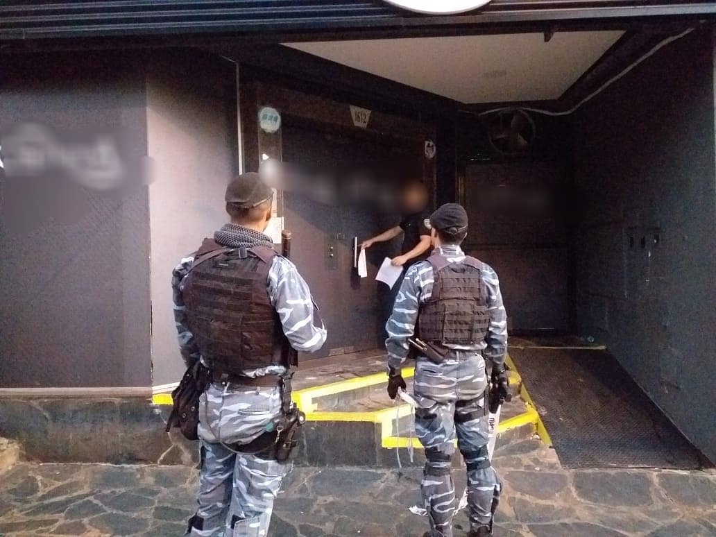 MisionesPolicia's tweet photo. #POSADAS

Policías clausuraron un local bailable y demoraron a doce personas por violar la cuarentena

https://t.co/npQEoj9aRG https://t.co/y74DrnjAoB