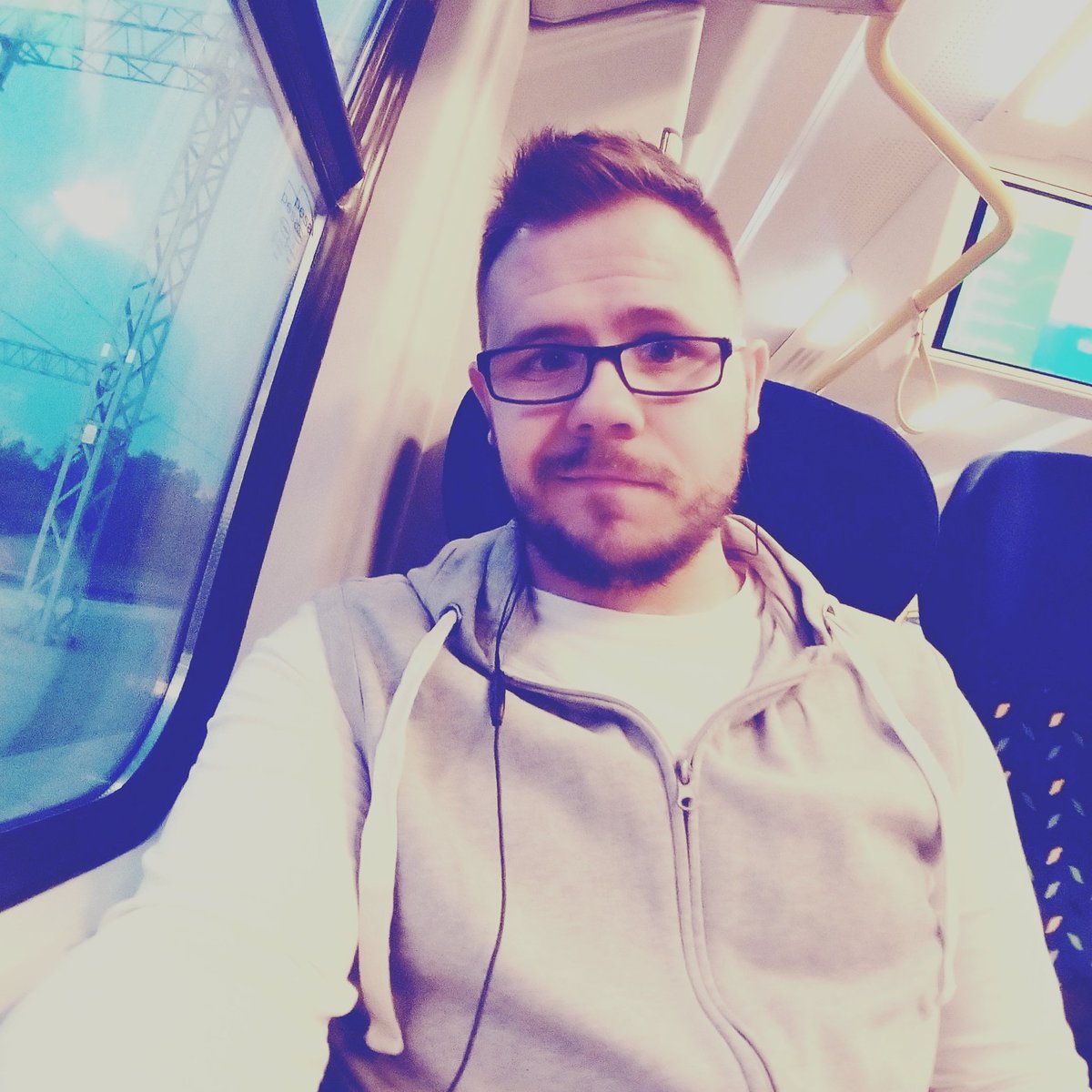 Marcin69894522's tweet photo. #gay #scruff #bear #beargay #hair #hairy #hairyman #hairygaybeard #hairygay #guygay #bulge #gaybulge #grindr #polishboy #polishgay #datezone #manforman https://t.co/cTEpF58zNj