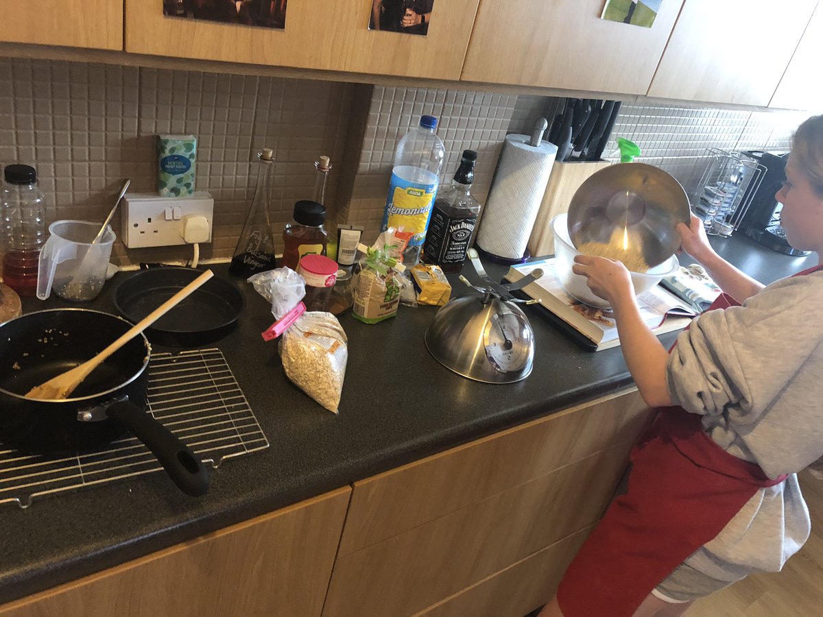 rach1078's tweet photo. Some homemade cooking to keep us going @sptacademy Holly will keep us well fed @johns1276 https://t.co/NK4kvYHI30