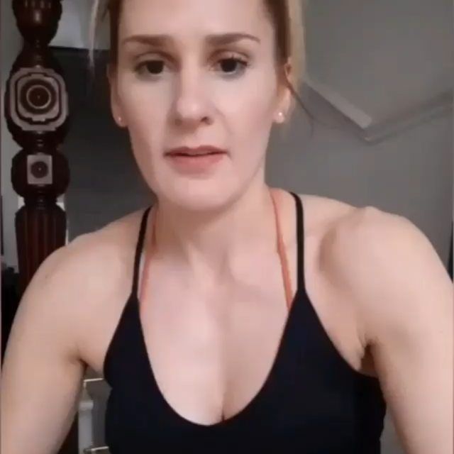 On this week's podzine <a href="/inspireajen/">Jen Offord</a> chats to <a href="/APT_AnnaReich/">Anna Reich PT</a> about keeping fit in #UKlockdown. Anna's made an excellent video for Standard Issue listeners which you can find over on Instagram. bit.ly/3aGwTuS