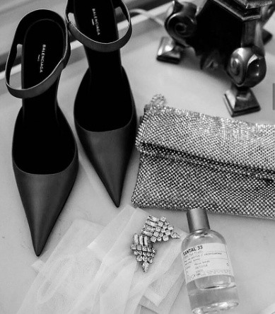 Staying in .... still dressing up #saturdaynight