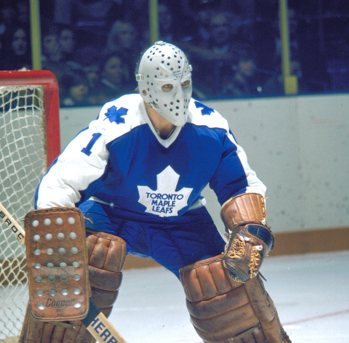 RawMikeRichards's tweet photo. Geez, people always ask about my favourite mask and it ain't the ones most people are talkin' about these days! In a #hockey conversation, these are the ones for me.. #HockeyTwitter #QuarantineRadio #IsolationLife https://t.co/p17fEab69D