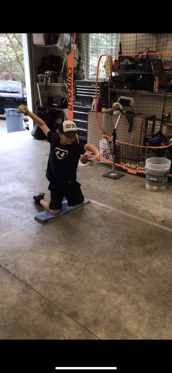 Performance_C35's tweet image. The 3 Wallace brothers (representing 3 different C35 teams) getting their #PracticeAtHome