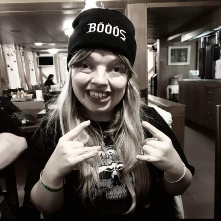 Horns up Sändy💪🤘💪