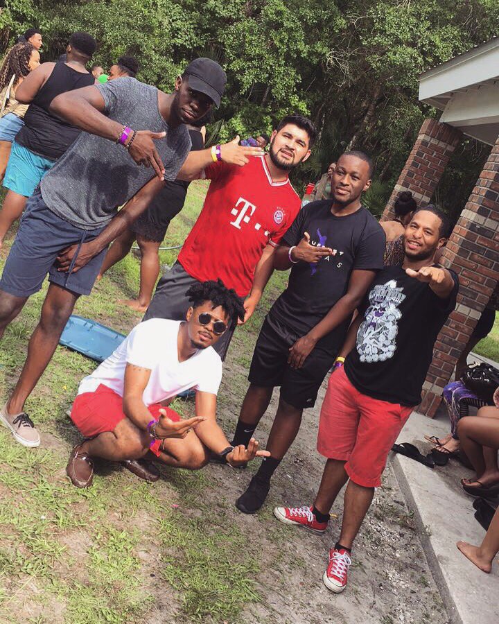 TristanOnCamera's tweet image. Happy Founders Day to coolest and most honorable men of #SigmaLambdaBeta 🗝