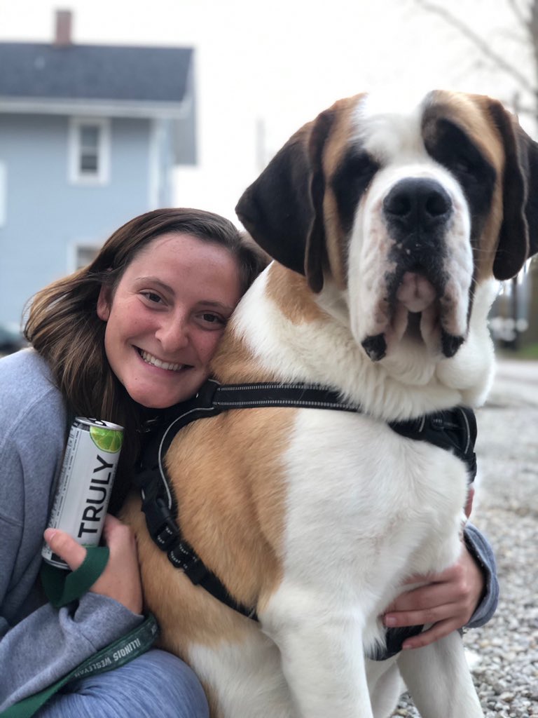 J_SheaWHAT's tweet photo. It’s Truly girl time!!! #Bearhugs https://t.co/P2wygrWSgb