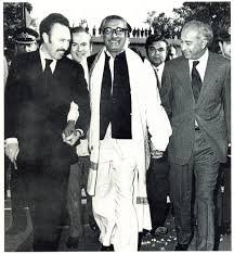 However, when we blame him for secession of East Pakistan we end up preventing the much needed catharsis that needs to take place in  #Pakistan’s national evolution & it is an unintentional disservice to our progress of in nationhood. #SalaamBhutto  #ZindaHayBhuttoZindaHay/2