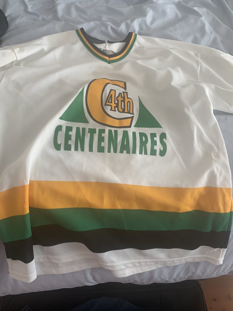 JPBda's tweet photo. @mikewatt19 @Dwilliamshockey @centshockey @WILLD75 @DanWildfong Still have this beauty in the closet. https://t.co/xH1lUrHRzo