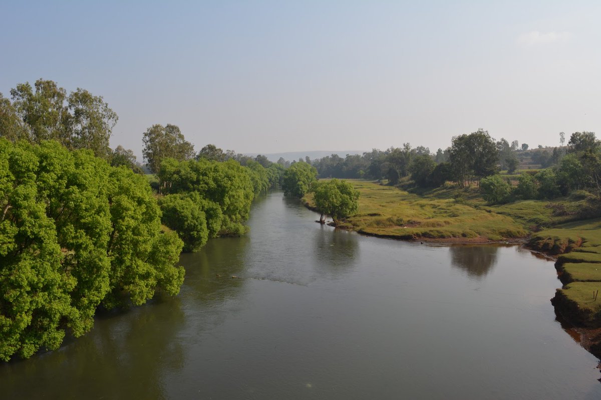 Warana river, Maharashtra. Random click on the road.