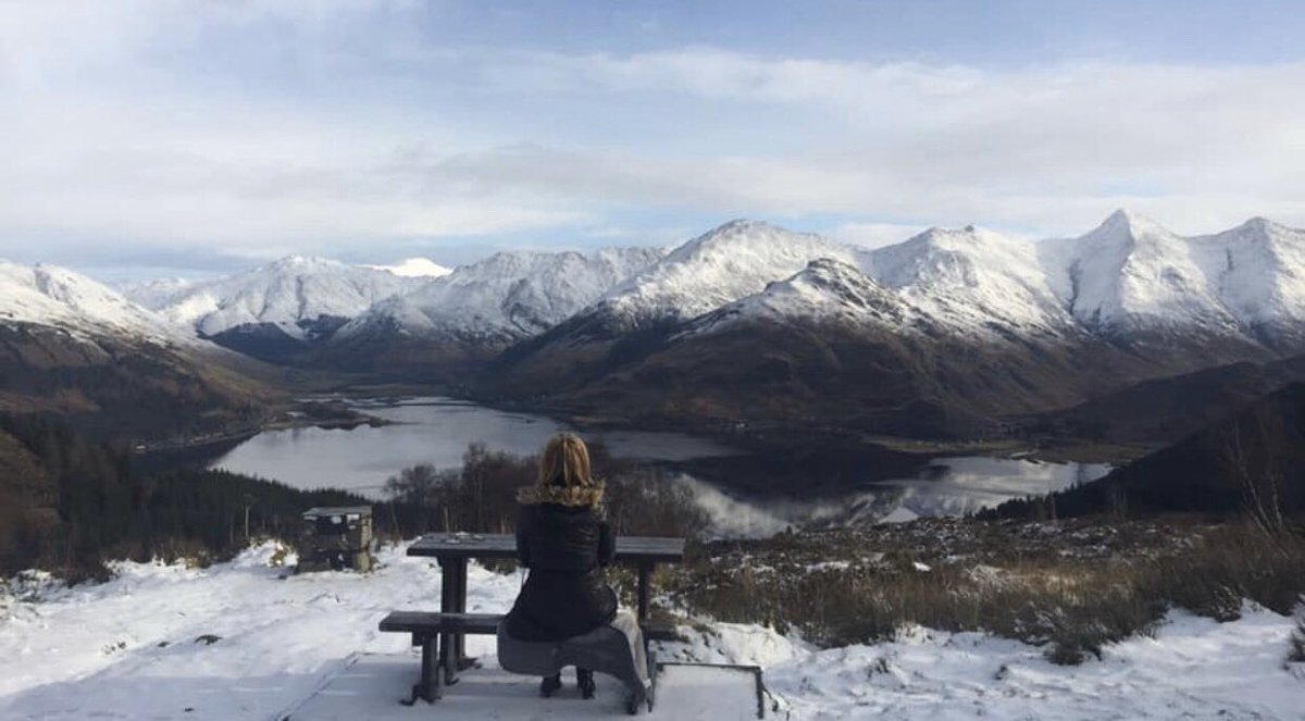 MyFaveBench's tweet photo. Eyes Down for #BenchBingo ๐Tonight's photograph is a hard one but look at them views isn't it amazing. Are you the photographer and who is the lady?
#BenchFans https://t.co/r0gwRyeL25