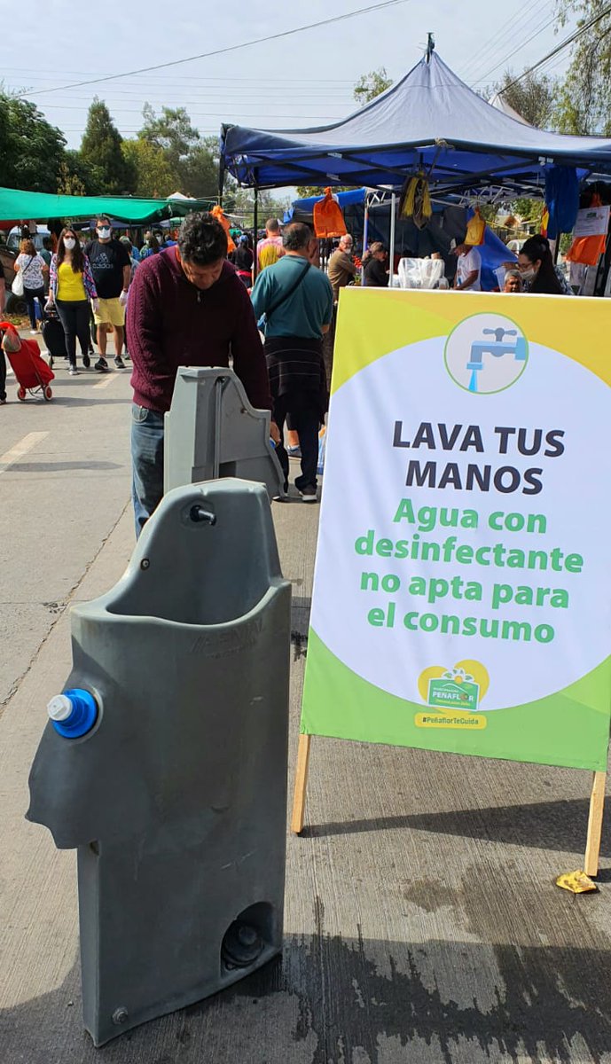 MuniPenaflor's tweet photo. #PeñaflorTeCuida 💚 Esta mañana nuestra Feria de #Malloquito con sus #Lavamanos, al igual que todas las ferias libres de nuestra comuna. 
#QuédateEnCasa🏠🏡 #LavaTusManos 👋👋🤲🖐 #UnidosNosCuidamos ✅ @Nibaldo_Meza https://t.co/jLf2yPvAnB