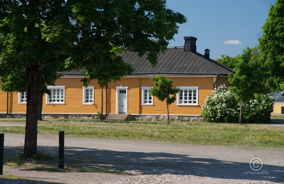 VisualFinland's tweet image. Kesäpäivän tunnelmaa Lappeenrannan linnoituksessa. Hieno kohde, oletko käynyt?

Lisää Lappeenranta-kuvia: visualfinland.com/downloads/cate…

#Lappeenranta #valokuvaus #kesä #historia #kuvapankki