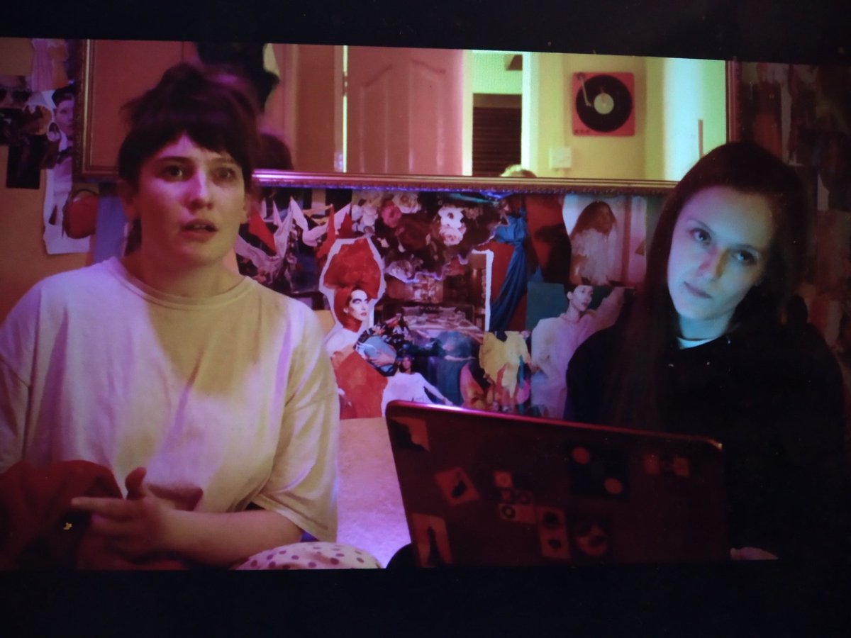 lauraslaguiar's tweet photo. Wish I had started #BFFSofaShorts earlier and watched ALL films ๐ฅ Really enjoyed all the ones I got to watch, but favourites were (1) Halo (2) Starry Night (3) The Man in the Bath & (4) Pills - Kudos to all filmmakers ๐ https://t.co/F7qfbcZey8
