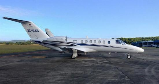 A thread on  #Helidosa Aviation Group Air Uber for the plugged in  #VenezuelaOn March 14 Maduro bans private & commercial aircraft from most countries, but the plugged can always fly. So we see March 16 at 1:04am HI-1045 departs Santo Domingo Airport for  #Caracas￼