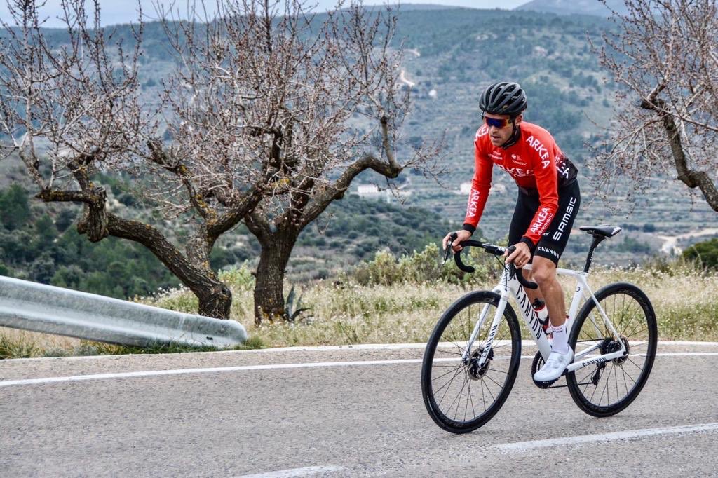 📖 Interview avec <a href="/rom1leroux/">Romain LE ROUX</a> 

« Je suis quelqu’un de déterminé »

👉🏻 team-arkea-samsic.fr/romain-roux-su…

En bonus 

La playlist musique et séries de <a href="/rom1leroux/">Romain LE ROUX</a> 

#Tousensemble