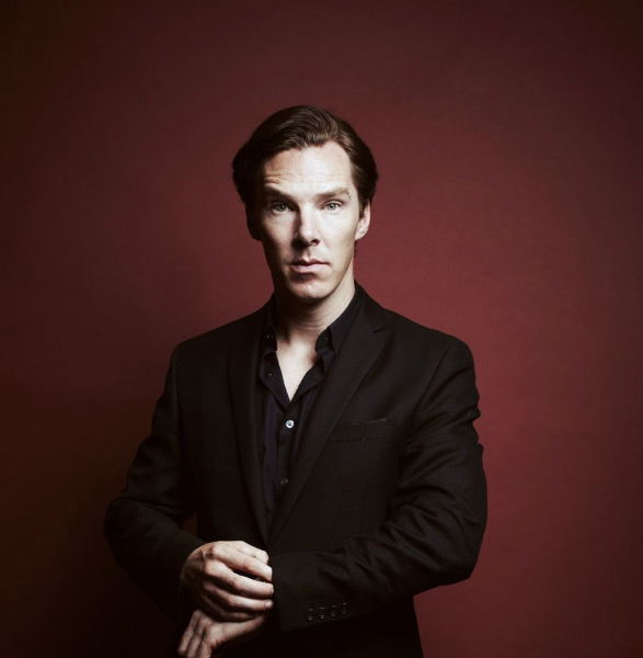 HouseofAshes's tweet photo. Piers: House of Ashes || #vampires #aesthetic #benedictcumberbatch #maroon #dress https://t.co/nolDhRdIj8