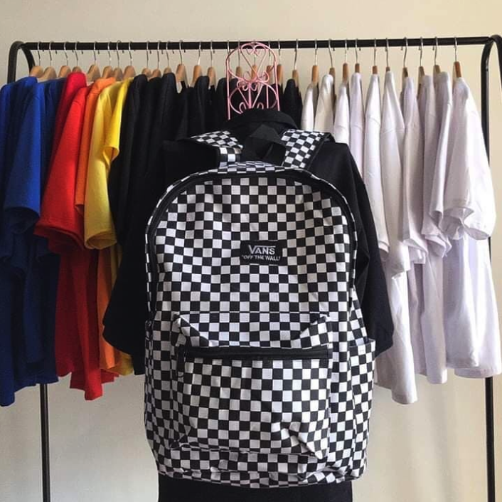 RegalaPlayeras's tweet photo. ¿Con qué playera vas a combinar tu backpack? 

👕 | Playeras Personalizadas
⭐ | Garantía de Calidad
🔗 | https://t.co/q1zyTzgVKw
Pedidos 🇲🇽 WA (998)820-7646

👕👚 #playeras #regalos #tees #tshirt #streetwear #gift #cooltees #roundneck #super #goodtee #Mexico #Vans https://t.co/quVFMnI5Kb