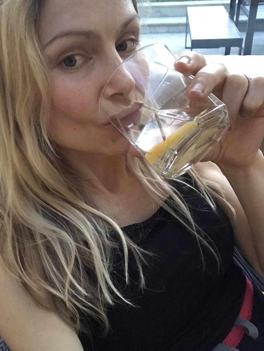 jliza's tweet photo. Should be carb loading and feeling like I’ve not done enough for the #manchestermarathon but getting giddy on gin instead. Will it be the same in October? Hope not.#staysafe #middharriers https://t.co/dZBTvbCi2X