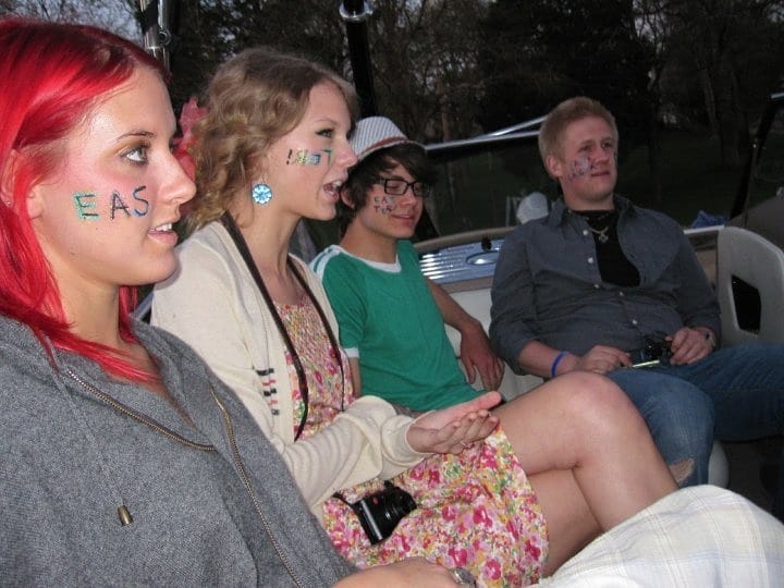 Taylor Swift History 🖤 tweet media