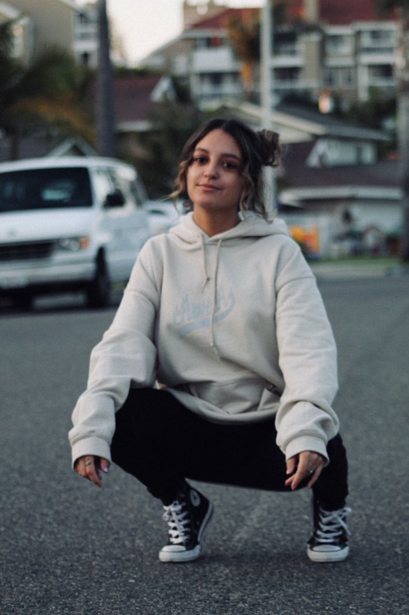 vvsdrizz's tweet photo. My Girl 🤍✨🤍✨🤍
Shop Now https://t.co/JfuUVpMn5k https://t.co/ePeE1KlGTk