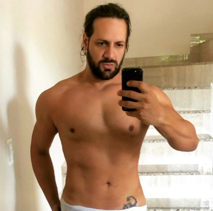 sinopgays's tweet photo. Marcio Milann 40 anos, só Ativo, 21 cm. Mora em Sinop, Centro. Tem local. Peguei> Nota: 9. https://t.co/FRhgZizxfh