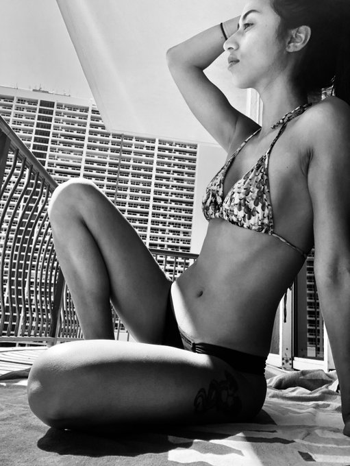 Sun baked ☀️ how&rsquo;s everyone holding up? https://t.co/o1xYKk6rhD<a href="/tag/chaturbate"class="tags"><span>#chaturbate</span></a>