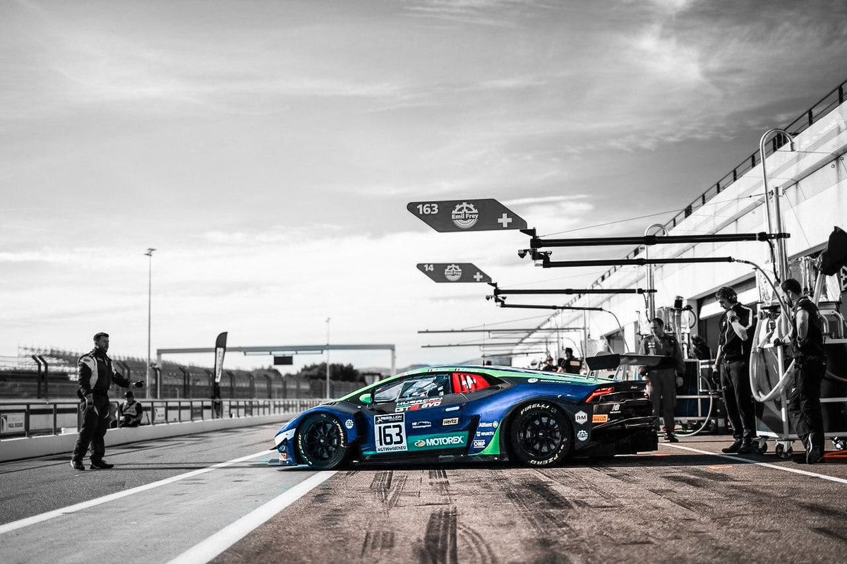 GiacomoAltoe's tweet image. Missing my blue bae! 💙💔 would you like to see an onboard video on my profile? If yes, which Car - Track? Let me know in the comments 🍿 @emilfreyracing @LamborghiniSC