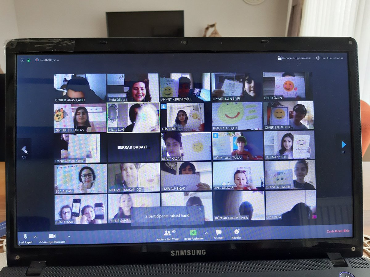 Uzaktan gülümsemenin sıcaklığını tüm samimiyetleriyle hissettiren kocaman yürekli Halkali Bilim Doğa'nın mini mini beşleri "Gülümse ve Evde Kal "dediler.#dogamevimde #Gulumseveevdekal  #dogakoleji <a href="/Dogahalkali1/">Doğa Halkalı Bilim</a> <a href="/eebruoruc/">Ebru Oruç</a> <a href="/ozkanay_/">Özkan Ay</a> <a href="/serozeren/">Serhat Özeren</a>