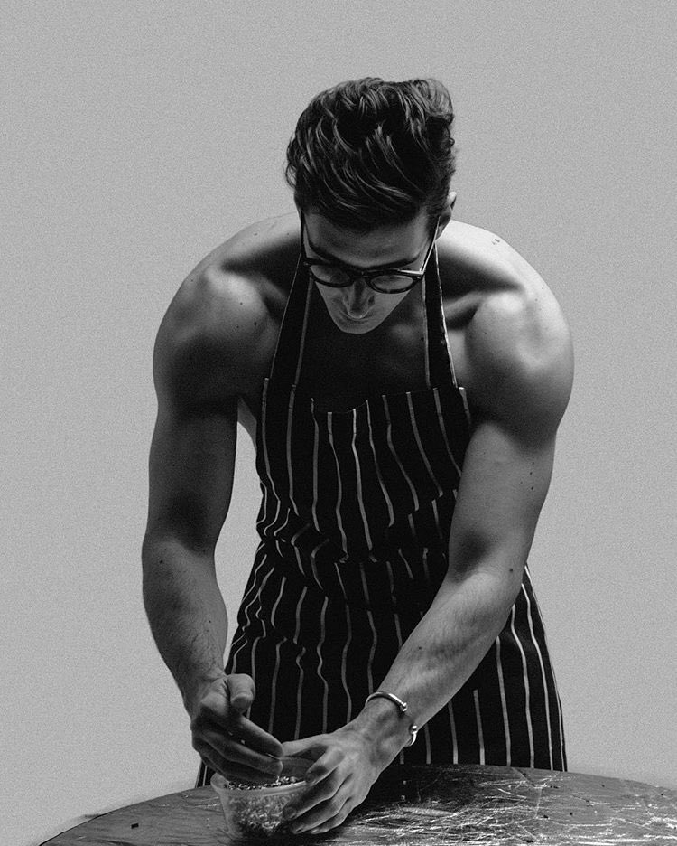 js_ljoy's tweet photo. Where has the Topless Baker been all my life????? https://t.co/VeCAVOT6I8