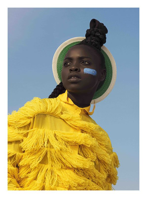 Namsa Leuba (1982)Dans le travail de cette photographe helvéto-guinéenne, les univers africains et occidentaux se rencontrent, explorant les multiplicités de son patrimoine culturel.